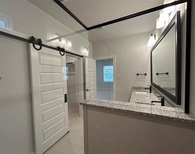 564 Mission Trail - Photo Thumbnail 33