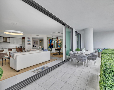 100 E Las Olas Boulevard - Photo Thumbnail 8