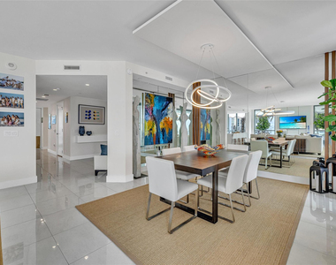 100 E Las Olas Boulevard - Photo Thumbnail 12