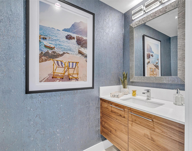 100 E Las Olas Boulevard - Photo Thumbnail 16