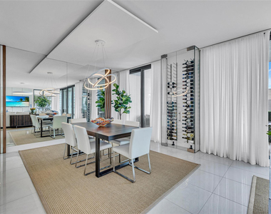 100 E Las Olas Boulevard - Photo Thumbnail 10