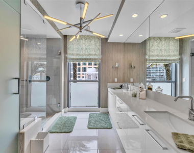 100 E Las Olas Boulevard - Photo Thumbnail 21
