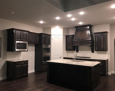7005 Collin Mckinney Parkway - Photo Thumbnail 13