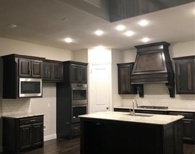 7005 Collin Mckinney Parkway - Photo Thumbnail 14