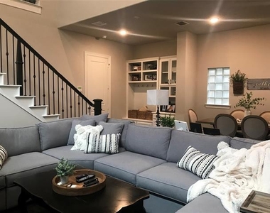 7005 Collin Mckinney Parkway - Photo Thumbnail 6