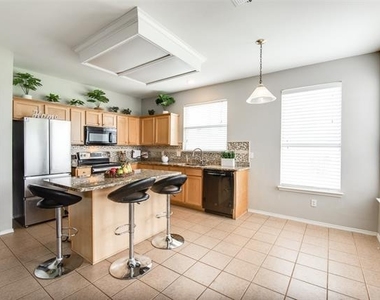 1425 Gatlinburg Circle - Photo Thumbnail 5