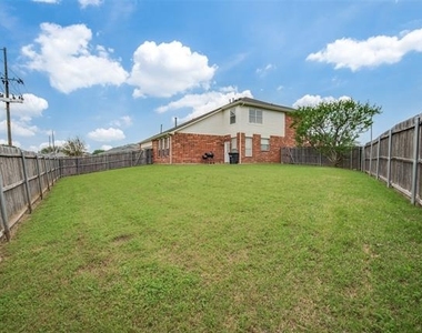 1425 Gatlinburg Circle - Photo Thumbnail 20