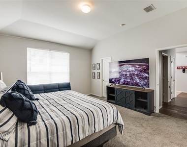 1425 Gatlinburg Circle - Photo Thumbnail 19