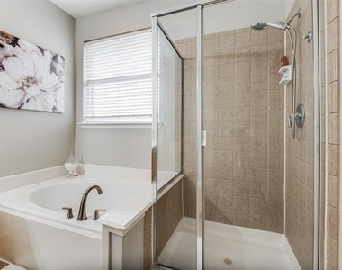 1425 Gatlinburg Circle - Photo Thumbnail 17