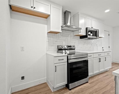 6000 Cool Springs Drive - Photo Thumbnail 8
