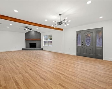6000 Cool Springs Drive - Photo Thumbnail 5
