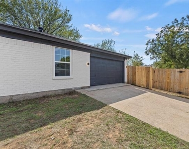 6000 Cool Springs Drive - Photo Thumbnail 20