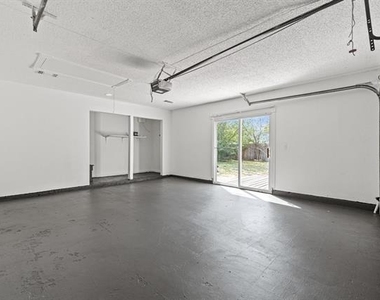 6000 Cool Springs Drive - Photo Thumbnail 21