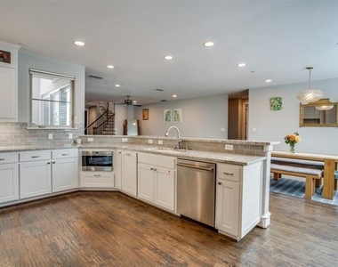 4532 Normandy Avenue - Photo Thumbnail 7