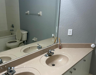 11486 Nw 77th Street - Photo Thumbnail 21