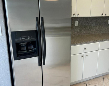 11486 Nw 77th Street - Photo Thumbnail 8