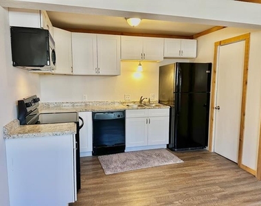 161 Elizabeth Street - Photo Thumbnail 1