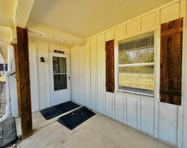 161 Elizabeth Street - Photo Thumbnail 2