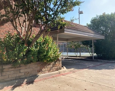18240 Midway Road - Photo Thumbnail 15