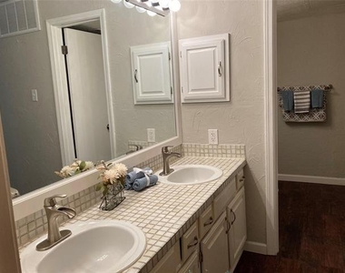 18240 Midway Road - Photo Thumbnail 9