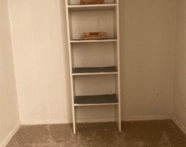 18240 Midway Road - Photo Thumbnail 11