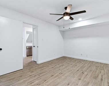 3101 Sondra Drive - Photo Thumbnail 24