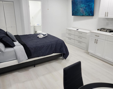 320 Nw 4th Avenue - Photo Thumbnail 7