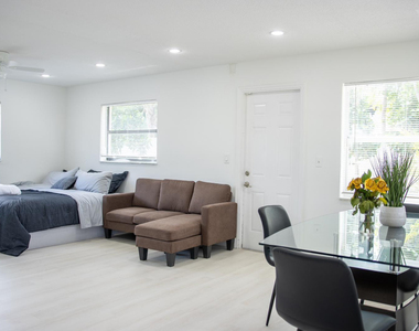 320 Nw 4th Avenue - Photo Thumbnail 6