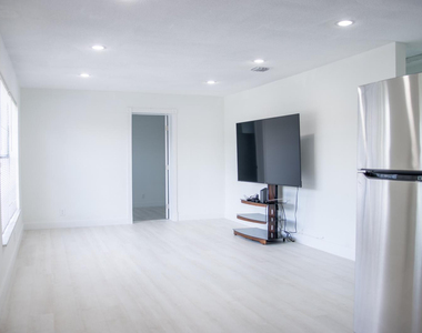 320 Nw 4th Avenue - Photo Thumbnail 23