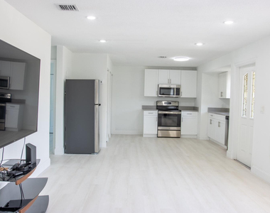 320 Nw 4th Avenue - Photo Thumbnail 28