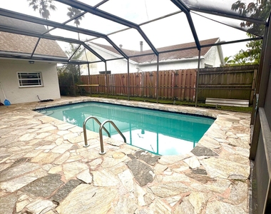 531 Sw 167th Terrace - Photo Thumbnail 19