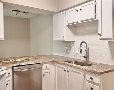 1614 Pecan Chase Circle - Photo Thumbnail 10