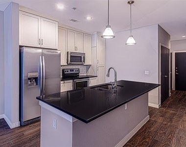 5609 Smu Boulevard - Photo Thumbnail 1