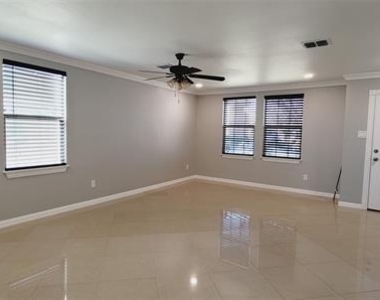 861 Cats Eye Drive - Photo Thumbnail 5