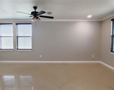 861 Cats Eye Drive - Photo Thumbnail 7