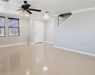 861 Cats Eye Drive - Photo Thumbnail 4