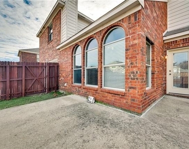 409 Knoll Park Court - Photo Thumbnail 23