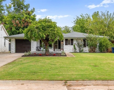 2737 Clermont Place - Photo Thumbnail 26