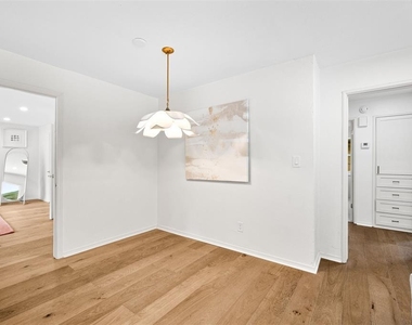 2737 Clermont Place - Photo Thumbnail 7