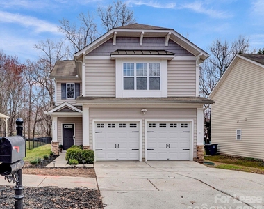 1401 Hammond Drive - Photo Thumbnail 35