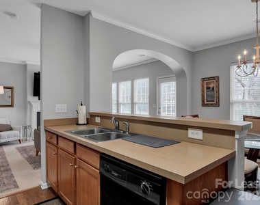 1401 Hammond Drive - Photo Thumbnail 14