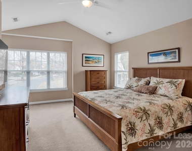1401 Hammond Drive - Photo Thumbnail 20