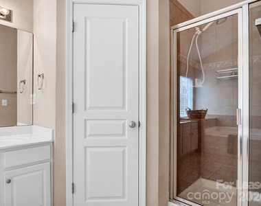 1401 Hammond Drive - Photo Thumbnail 26
