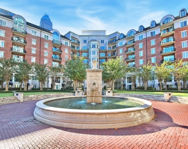 300 W 5th Street - Photo Thumbnail 28