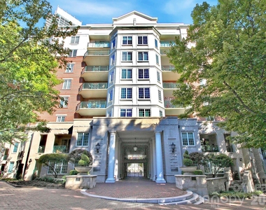 300 W 5th Street - Photo Thumbnail 23
