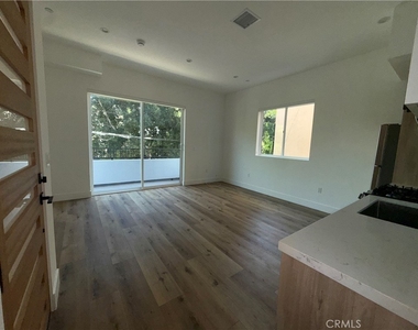 5044 Laurel Canyon Boulevard - Photo Thumbnail 1