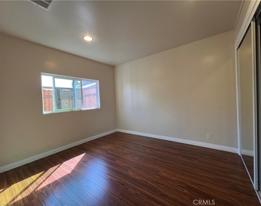 4727 Milne Drive - Photo Thumbnail 7