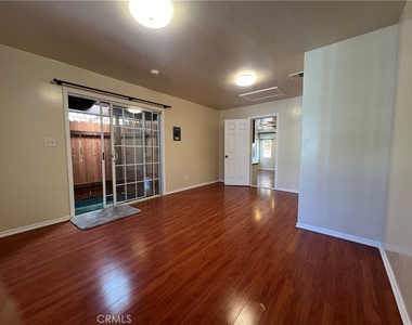 4727 Milne Drive - Photo Thumbnail 2