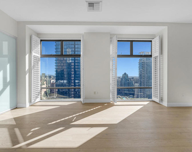 801 S Grand Avenue - Photo Thumbnail 33