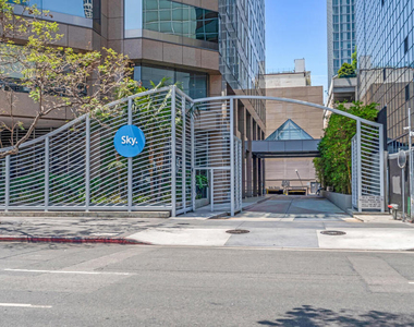 801 S Grand Avenue - Photo Thumbnail 6